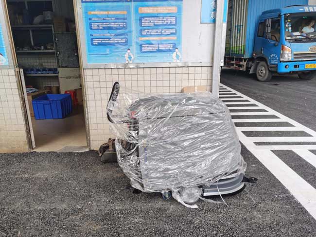 手推式洗地機有哪些優點