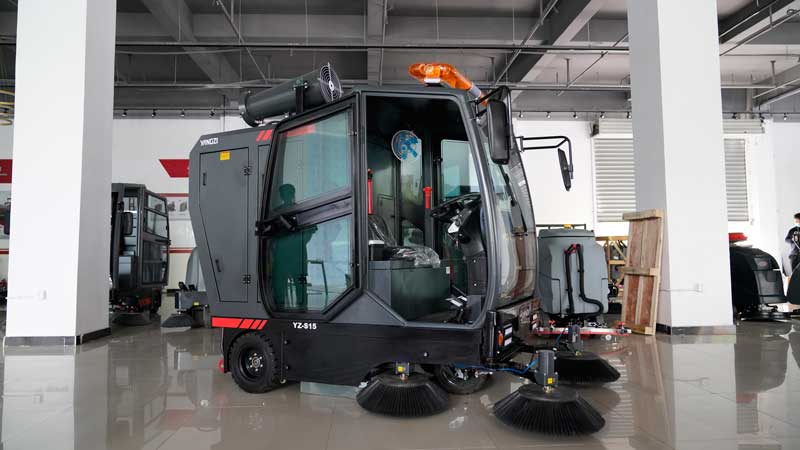 一臺小型清掃車大概多少錢？都有哪些功能？