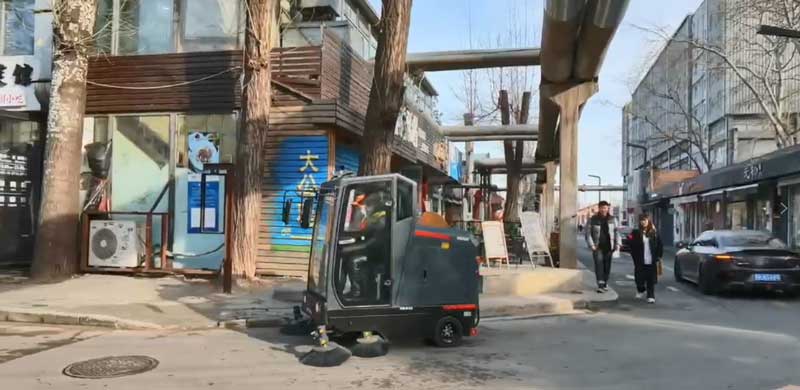 北京798藝術區使用揚子掃地機后，持續采購！