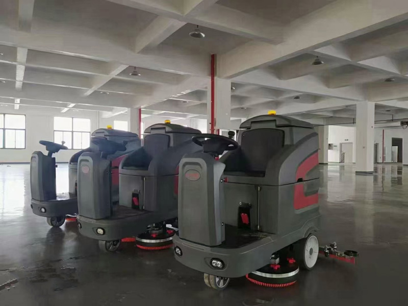 地面有污漬怎么辦？揚子洗地機幫你解決