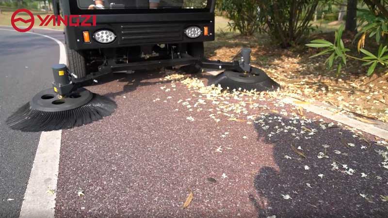 電動掃地車在哪種地面材質上可以使用