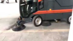 響應國家節能環保的號召，揚子推出工業掃地機