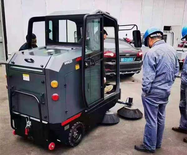 電動環衛掃地車優勢體現在哪里？值得買嗎？